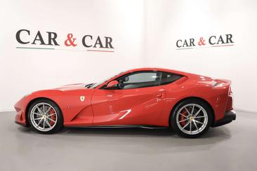 Ferrari 812 Superfast — photo 6