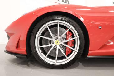 Ferrari 812 Superfast — photo 7