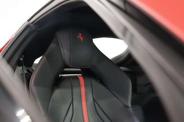 Ferrari 812 Superfast — photo 8