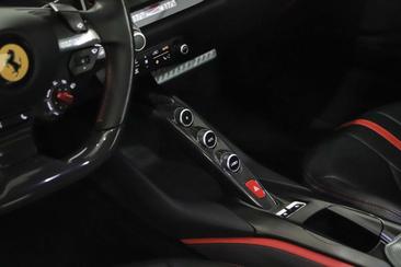 Ferrari 812 Superfast — photo 20