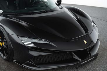 Ferrari SF90 Stradale — photo 42