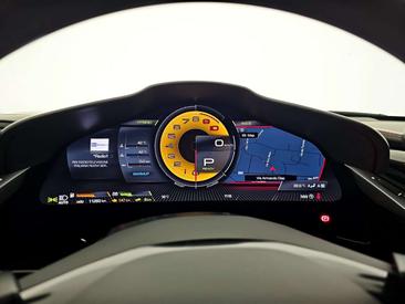 Ferrari SF90 Stradale — photo 14