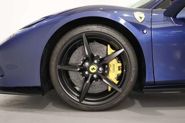 Ferrari F8 Tributo — photo 6