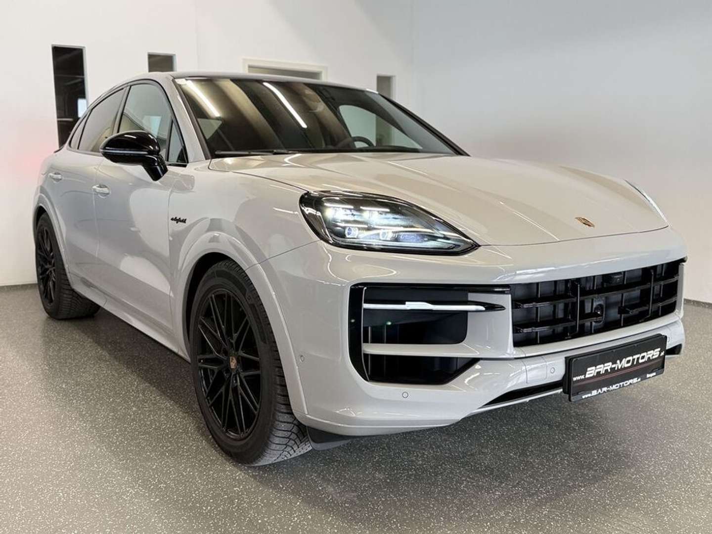 Porsche Cayenne Coupé E-Hybrid - 2025 - Joinsteer - #2