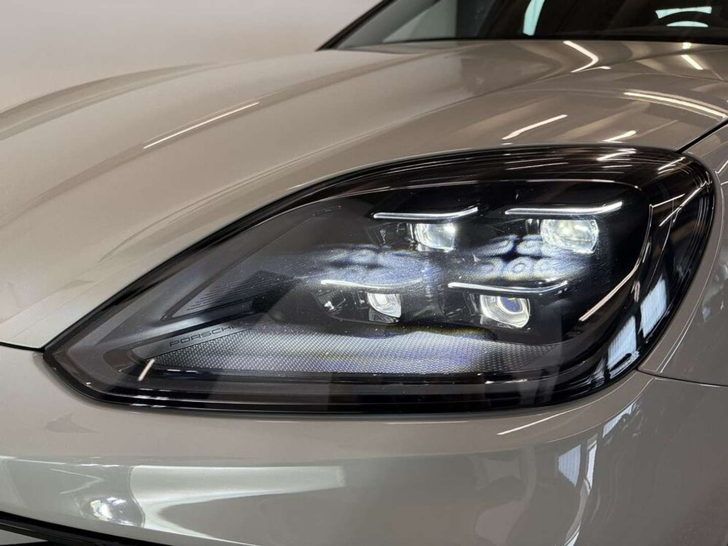 Porsche Cayenne Coupé E-Hybrid - 2025 - Joinsteer - #9
