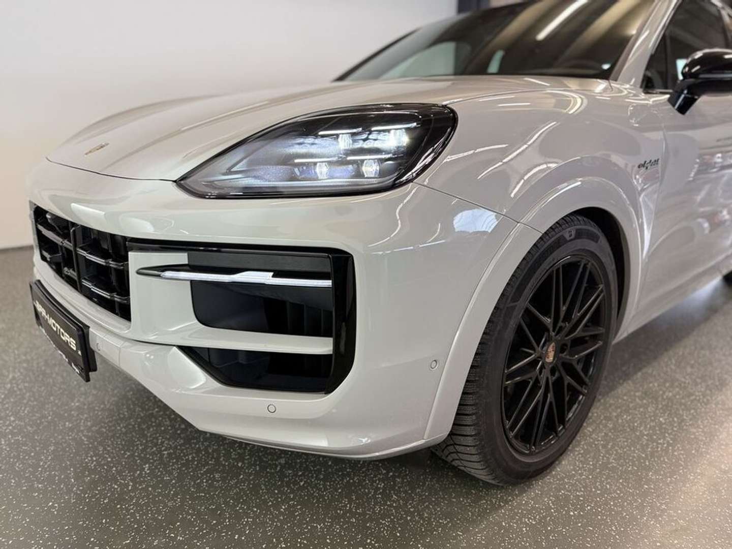 Porsche Cayenne Coupé E-Hybrid - 2025 - Joinsteer - #10