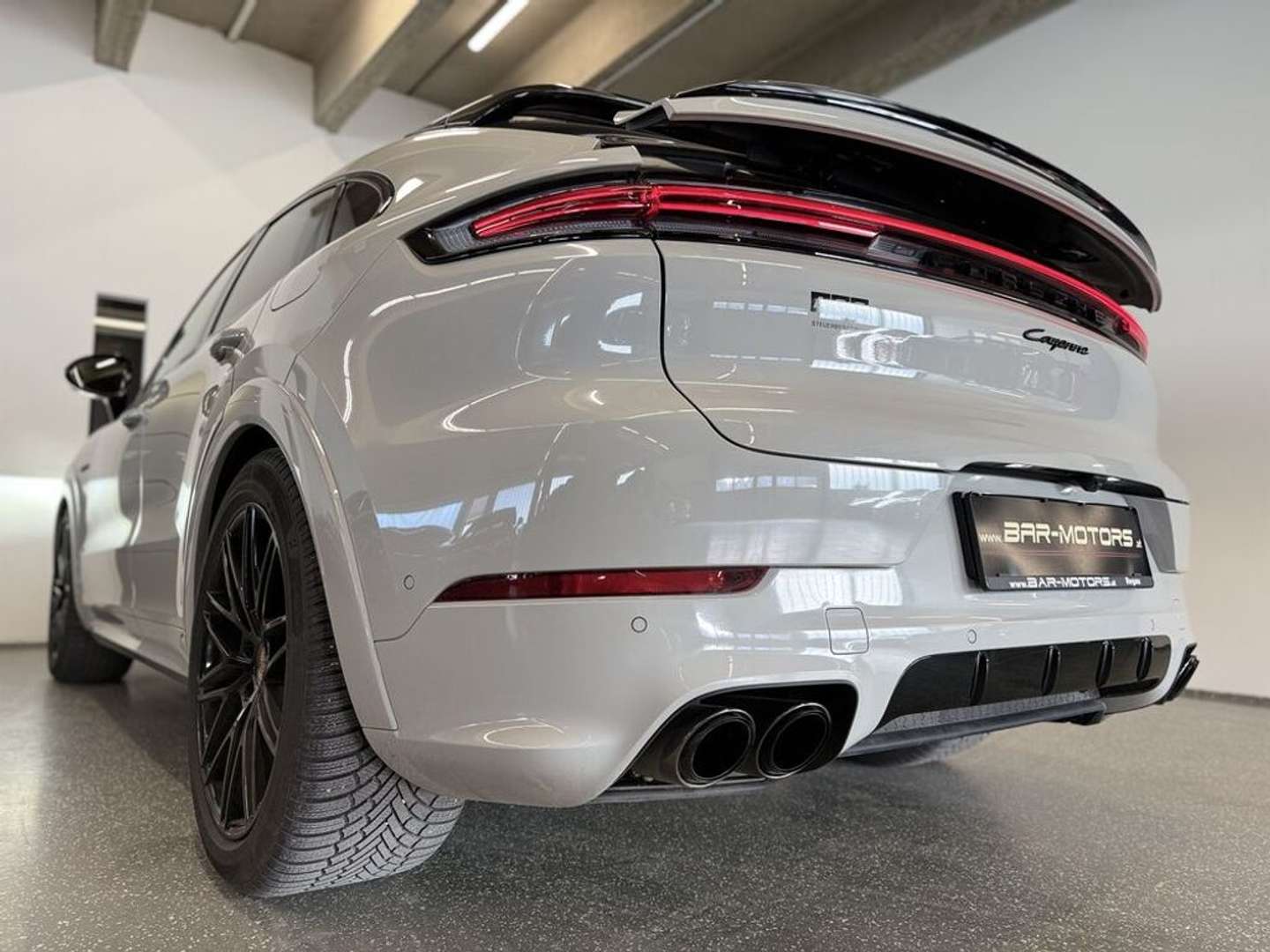 Porsche Cayenne Coupé E-Hybrid - 2025 - Joinsteer - #14