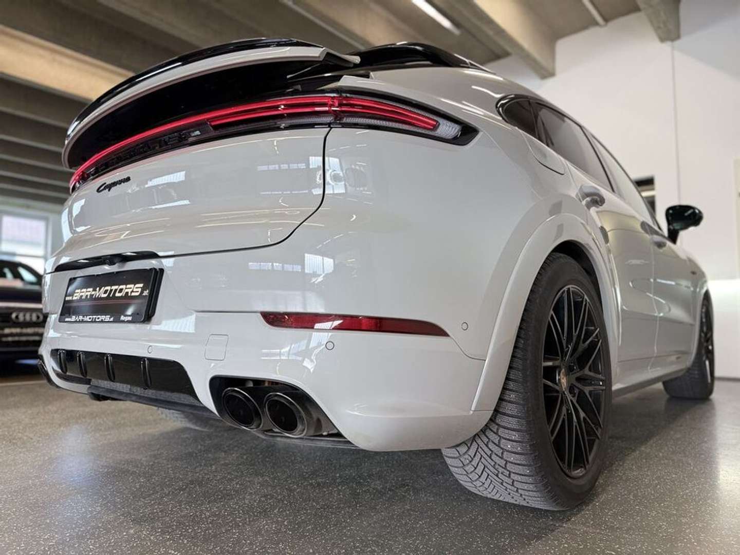 Porsche Cayenne Coupé E-Hybrid - 2025 - Joinsteer - #15