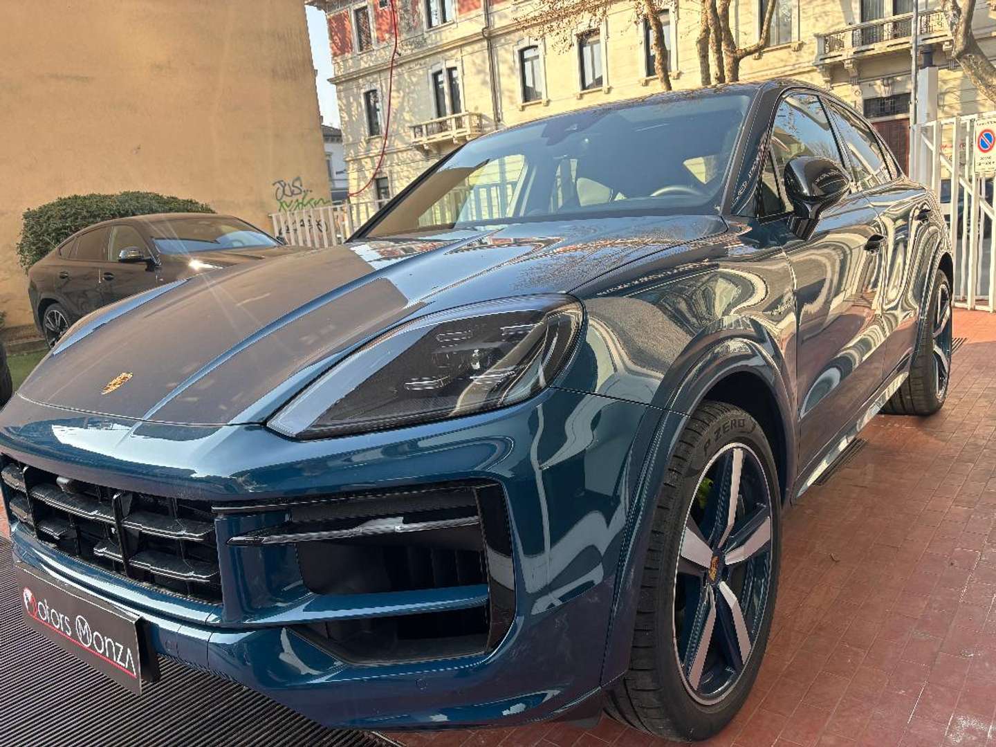 Porsche Cayenne Coupé E-Hybrid - 2024 - Joinsteer - #3