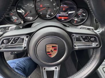 Porsche 991 Carrera 2 — photo 17