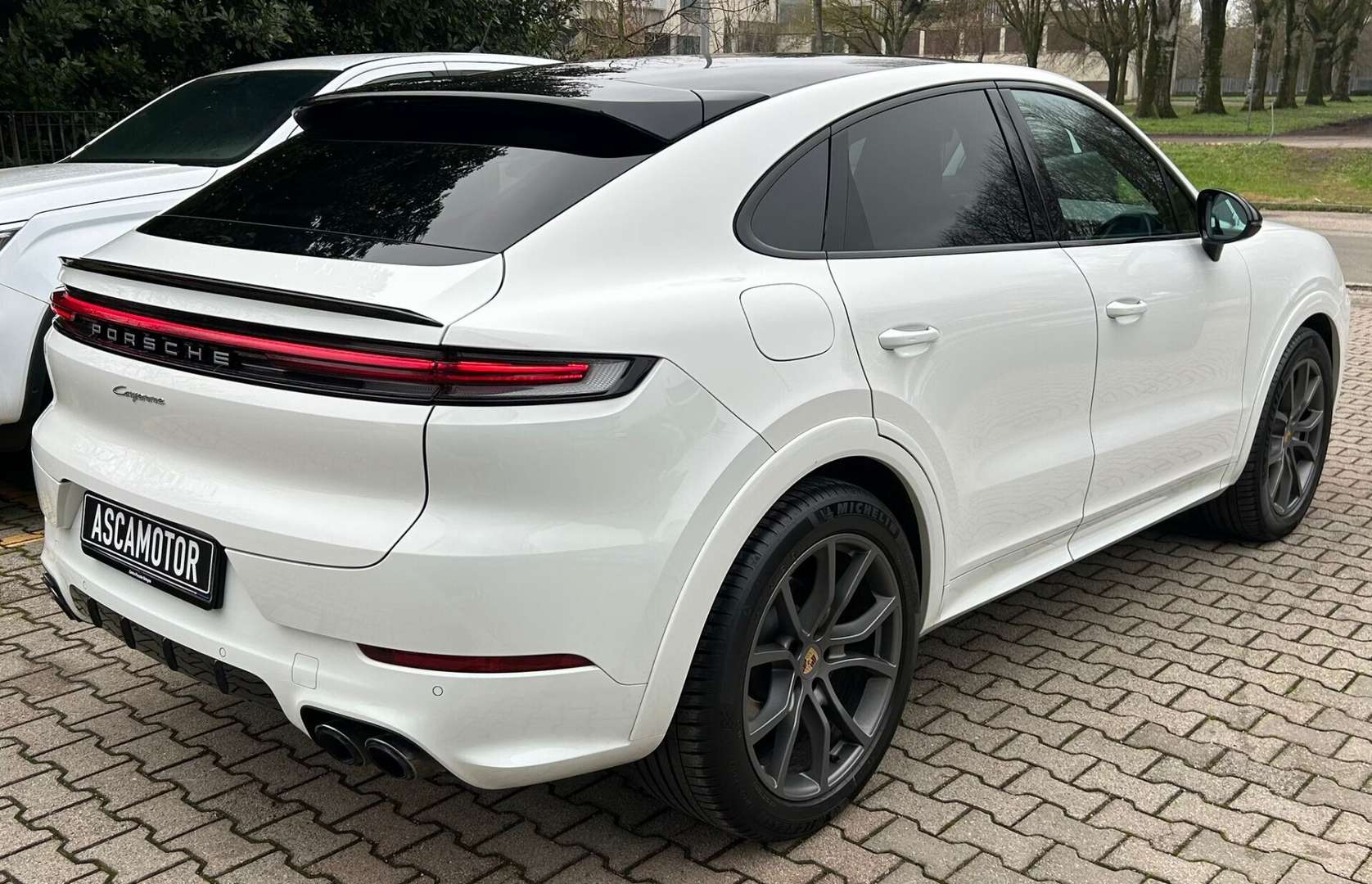 Porsche Cayenne Coupé 3.0 V6 - 2023 - Joinsteer - #2