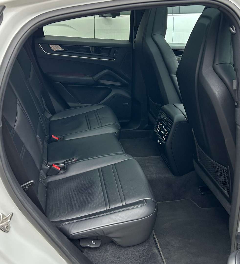 Porsche Cayenne Coupé 3.0 V6 - 2023 - Joinsteer - #12