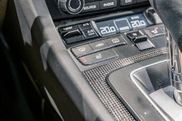 Porsche 991 Carrera 4 GTS — photo 24