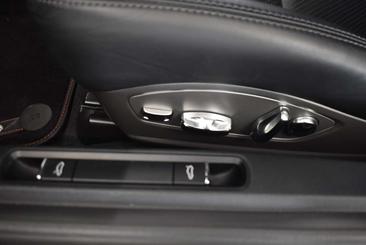 Porsche 718 Cayman S — photo 25