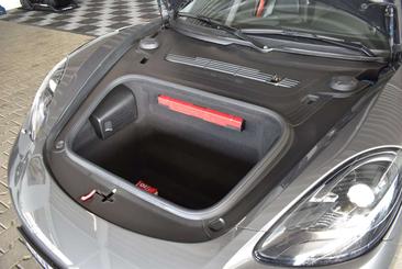 Porsche 718 Cayman S — photo 28
