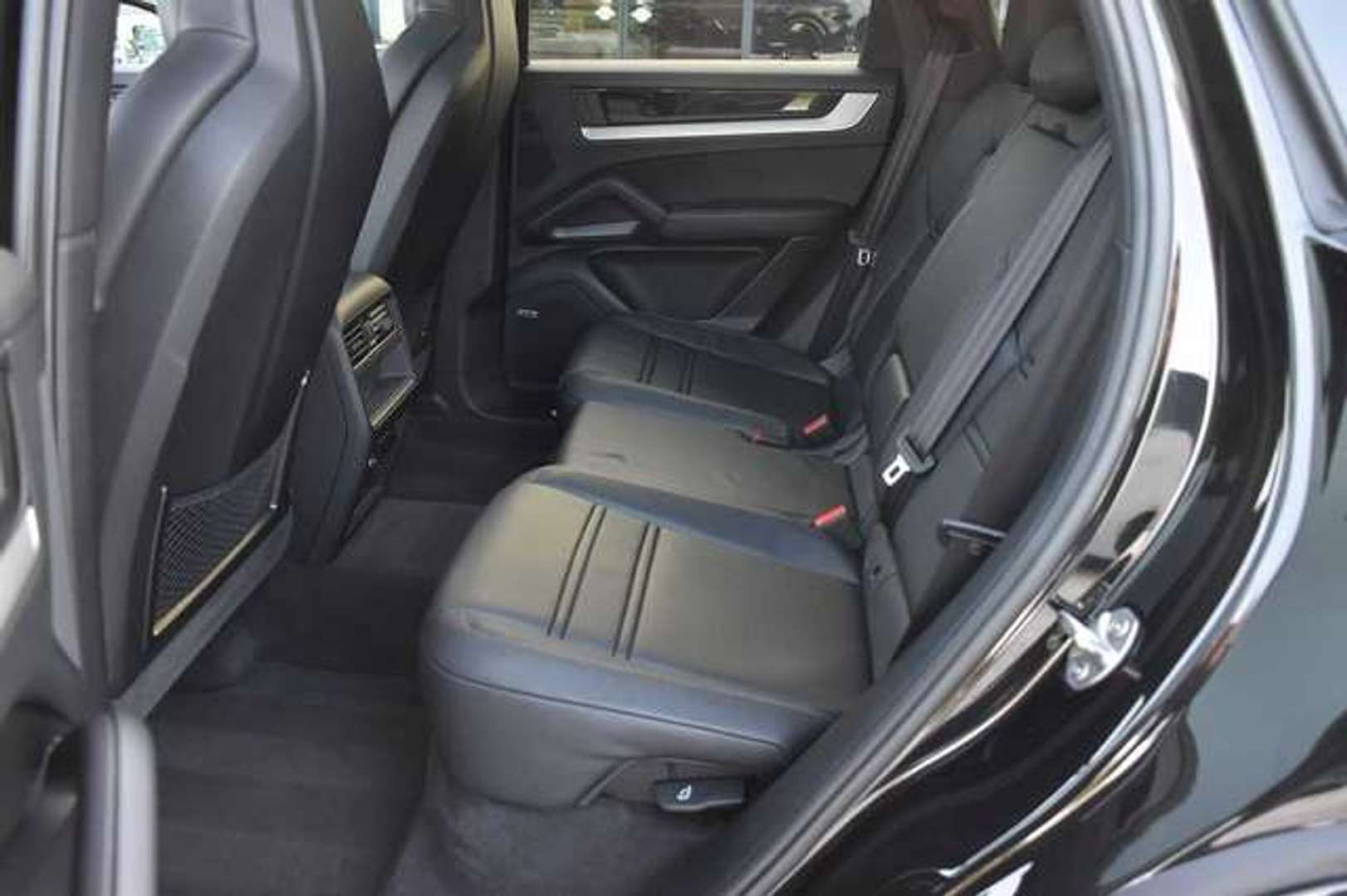 Porsche Cayenne Coupé E-Hybrid - 2025 - Joinsteer - #11