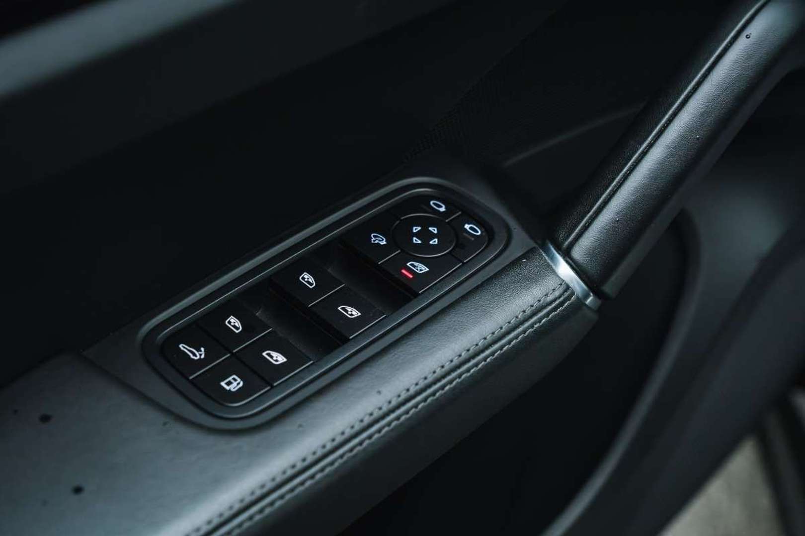 Porsche Cayenne Coupé E-Hybrid - 2022 - Joinsteer - #18