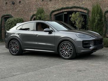 Porsche Cayenne III GTS — photo 12