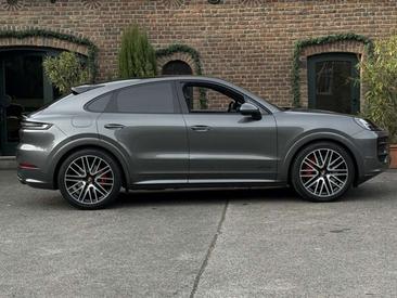Porsche Cayenne III GTS — photo 14