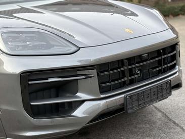 Porsche Cayenne III GTS — photo 29