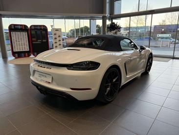 Porsche Boxster GTS — photo 7