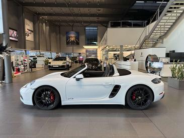 Porsche Boxster GTS — photo 17