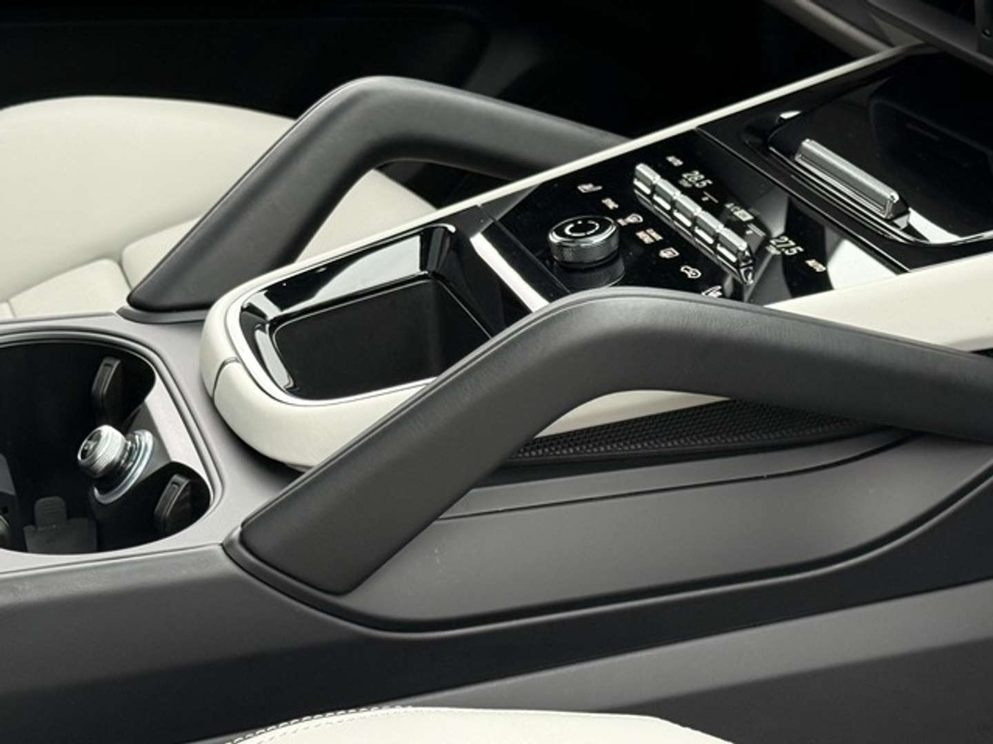 Porsche Cayenne Coupé Exclusive Manufaktur - 2024 - Joinsteer - #20