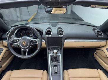 Porsche 718 Boxster — photo 10