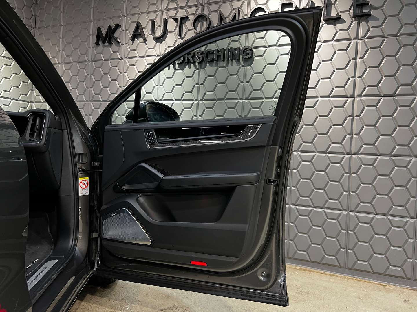 Porsche Cayenne S E-Hybrid - 2024 - Joinsteer - #27