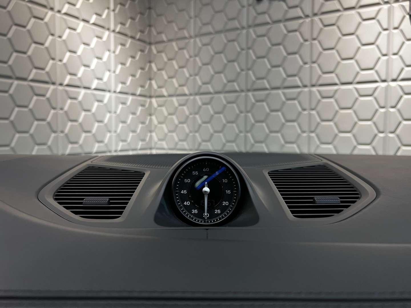 Porsche Cayenne S E-Hybrid - 2024 - Joinsteer - #30