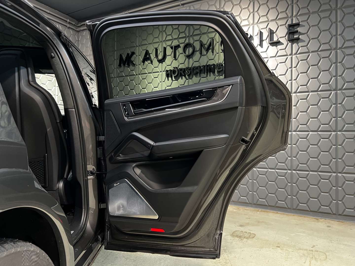 Porsche Cayenne S E-Hybrid - 2024 - Joinsteer - #32