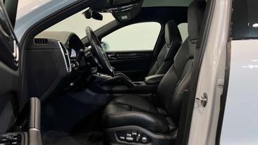 Porsche Cayenne III Coupé — photo 14
