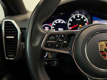 Porsche Cayenne III Coupé — photo 18