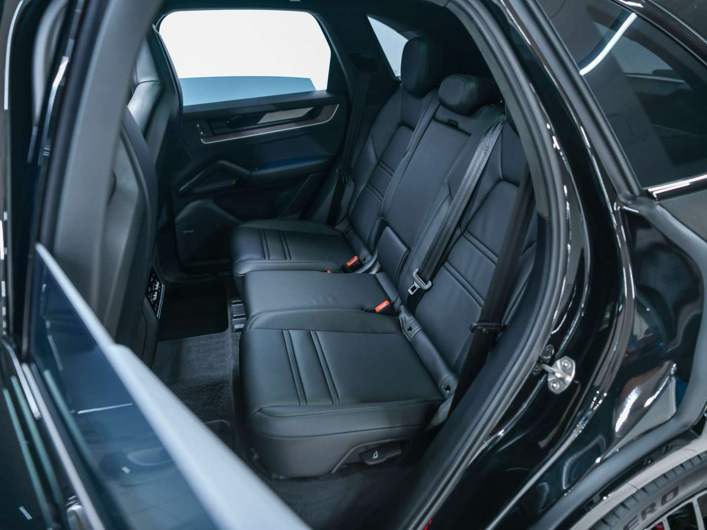 Porsche Cayenne S E-Hybrid - 2024 - Joinsteer - #27