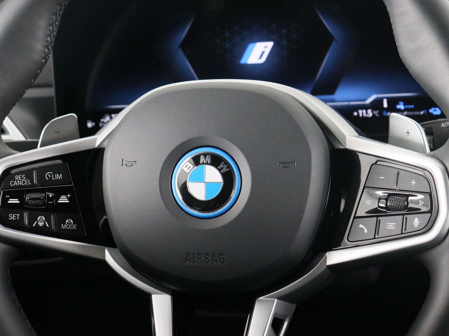 BMW Série 3 Touring 330e XDrive - 2025 - Joinsteer - #3