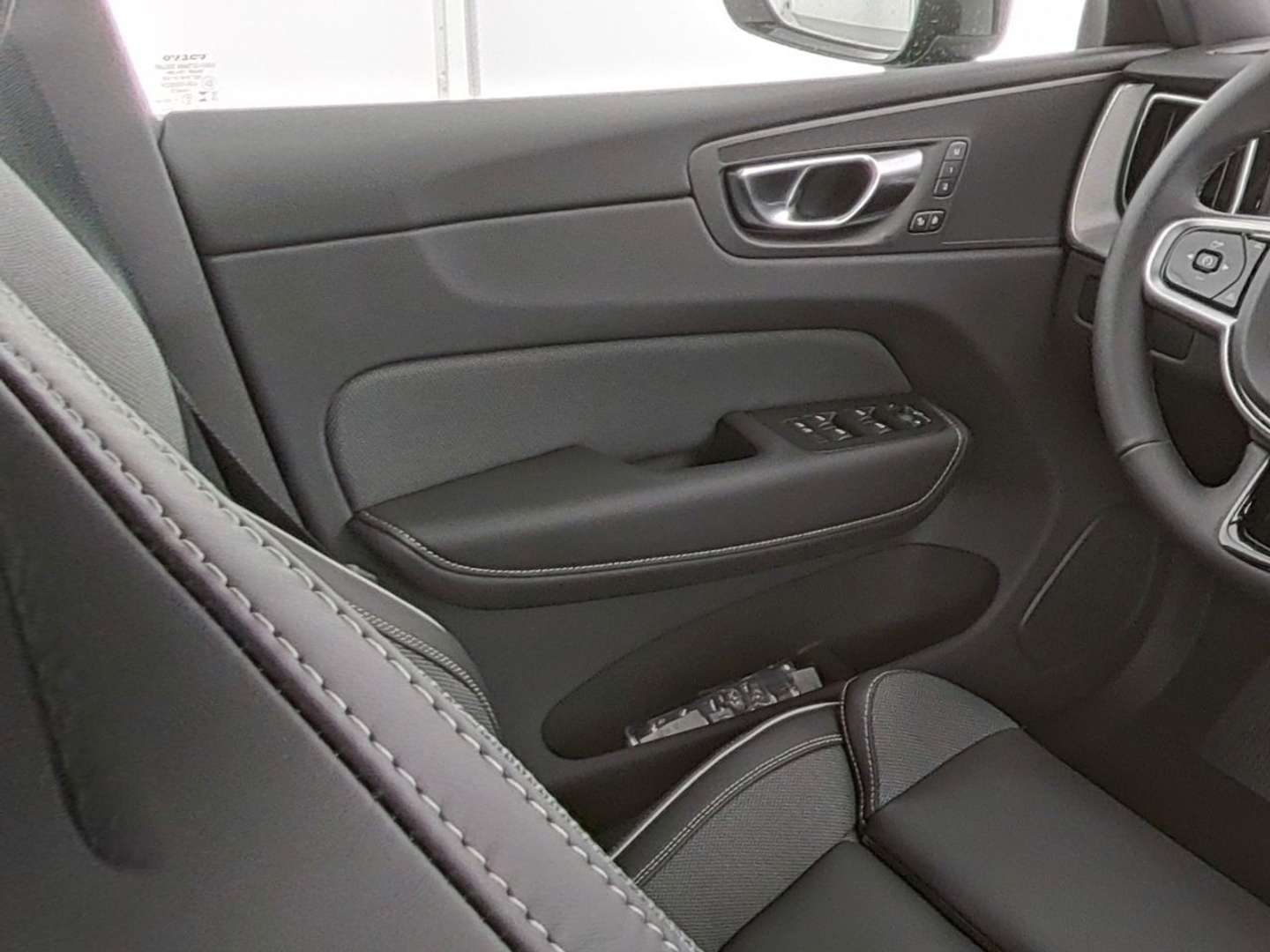 Volvo XC60 B5 Plus - 2025 - Joinsteer - #10