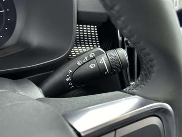 Volvo EX40 Extended Range Plus — photo 10