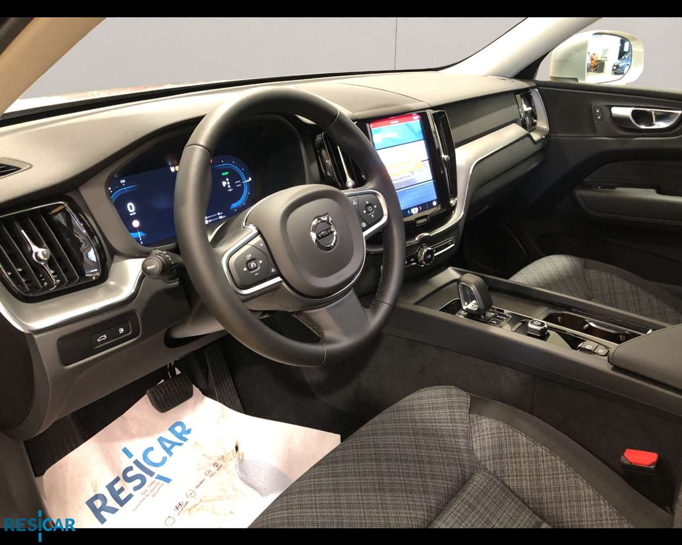 Volvo XC60 T6 Recharge Core - 2025 - Joinsteer - #6