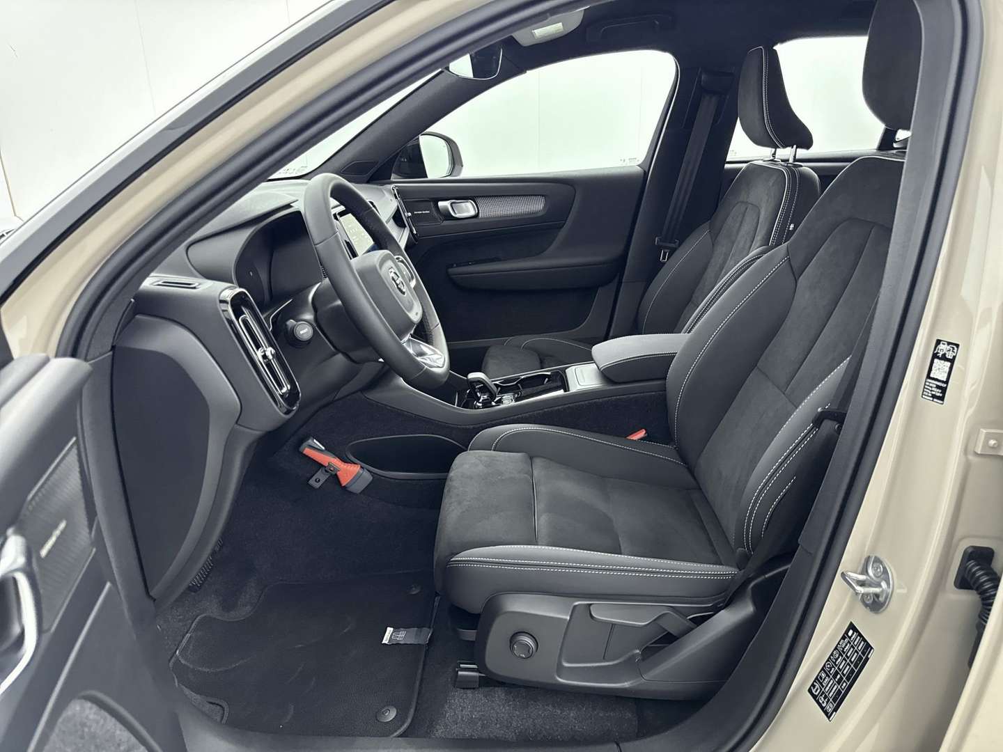 Volvo EX40 Extended Range Plus - 2025 - Joinsteer - #18