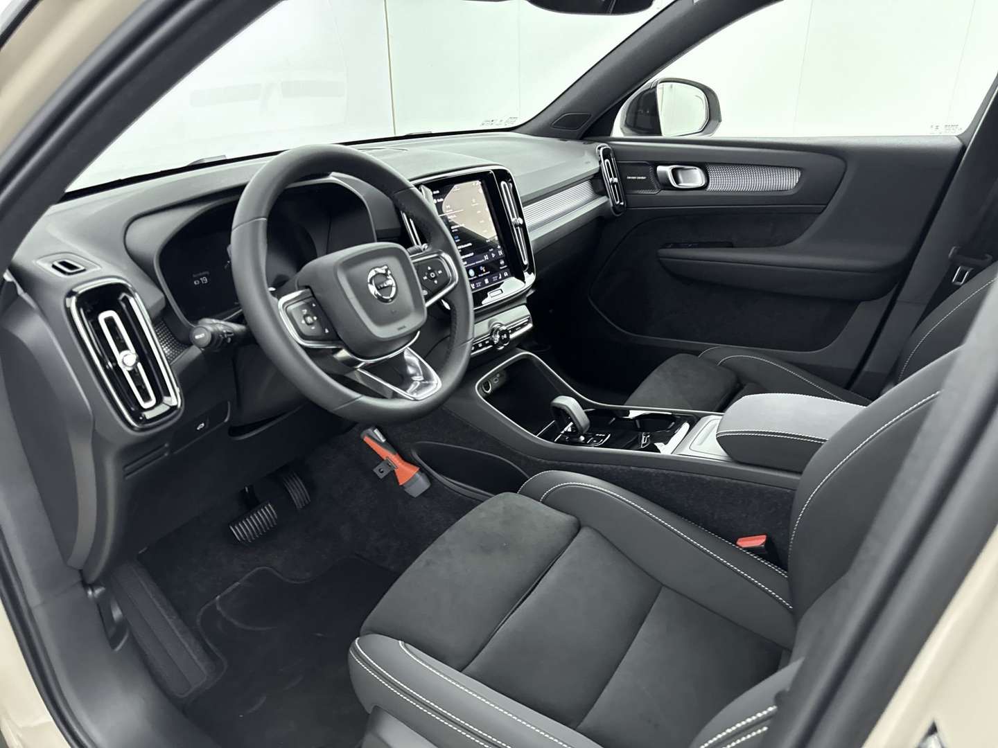 Volvo EX40 Extended Range Plus - 2025 - Joinsteer - #19