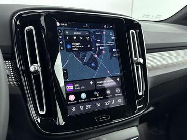 Volvo EX40 Extended Range Plus — photo 23