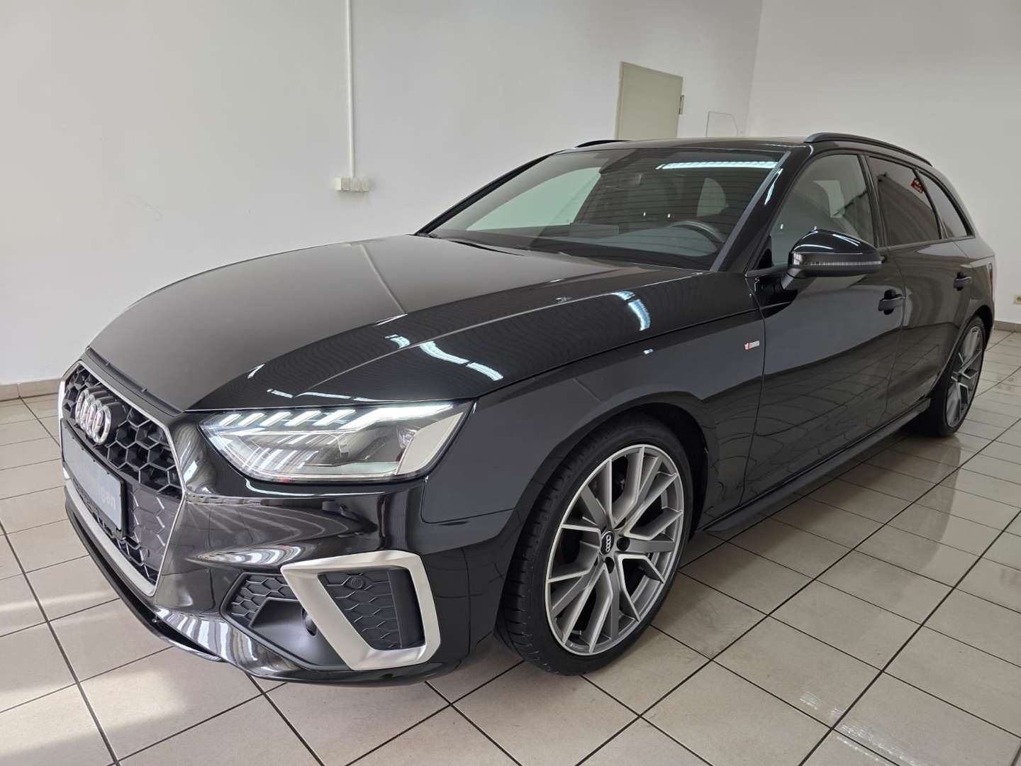 Audi A4 S Line Avant 35 TFSI - 2020 - Joinsteer - #1