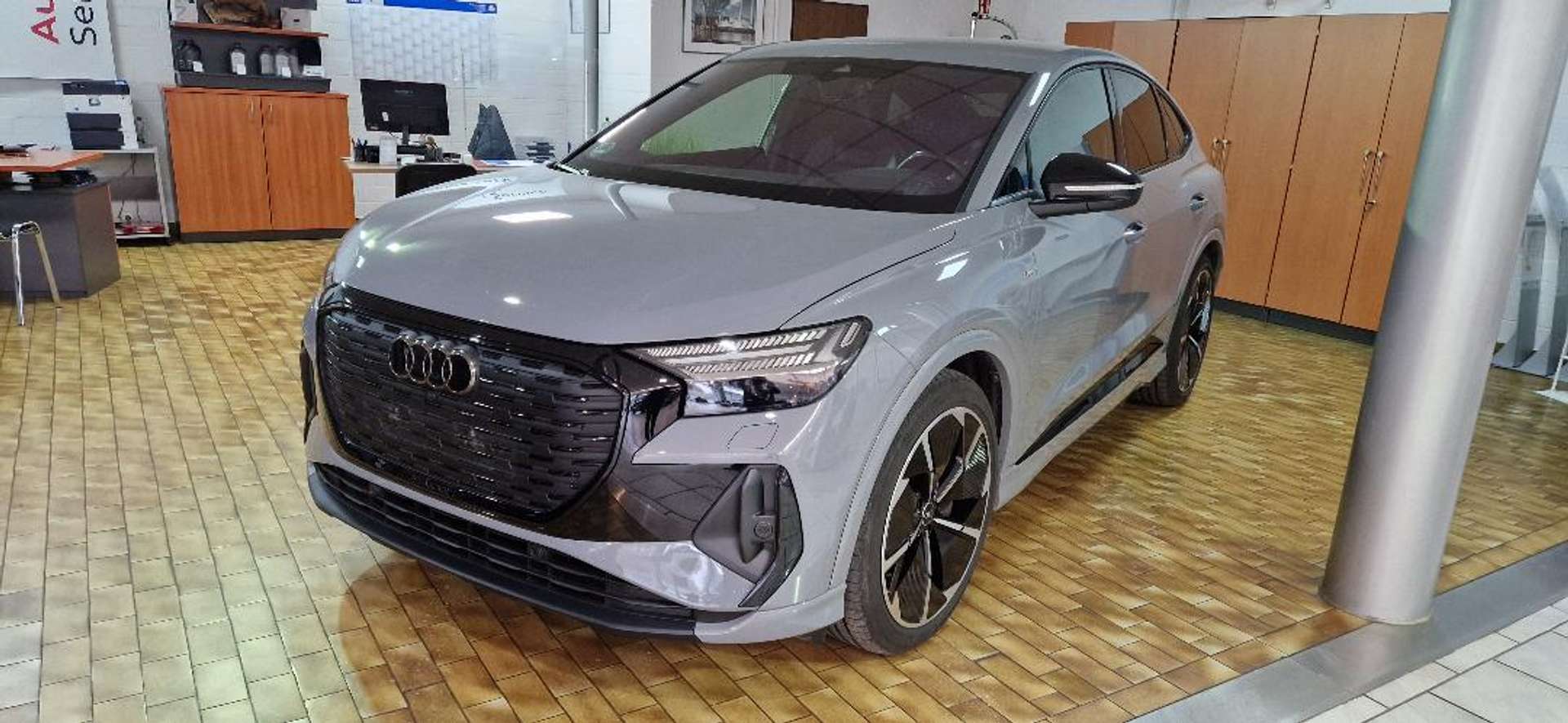 Audi Q4 E-tron Sportback S Line 50 - 2022 - Joinsteer - #1