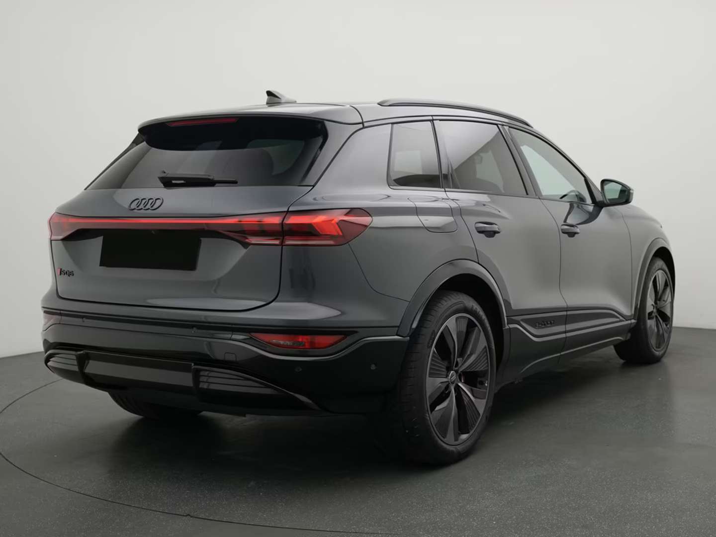 Audi SQ6 E-tron S Line Edition One Grey - 2025 - Joinsteer - #2