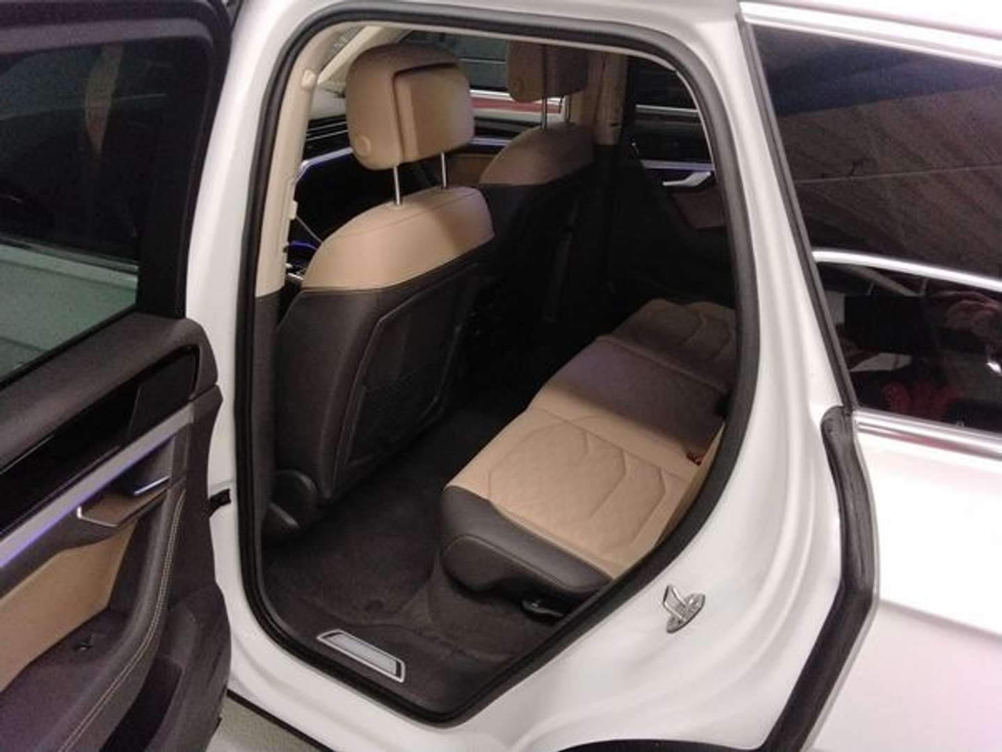Volkswagen Touareg Elegance - 2025 - Joinsteer - #6