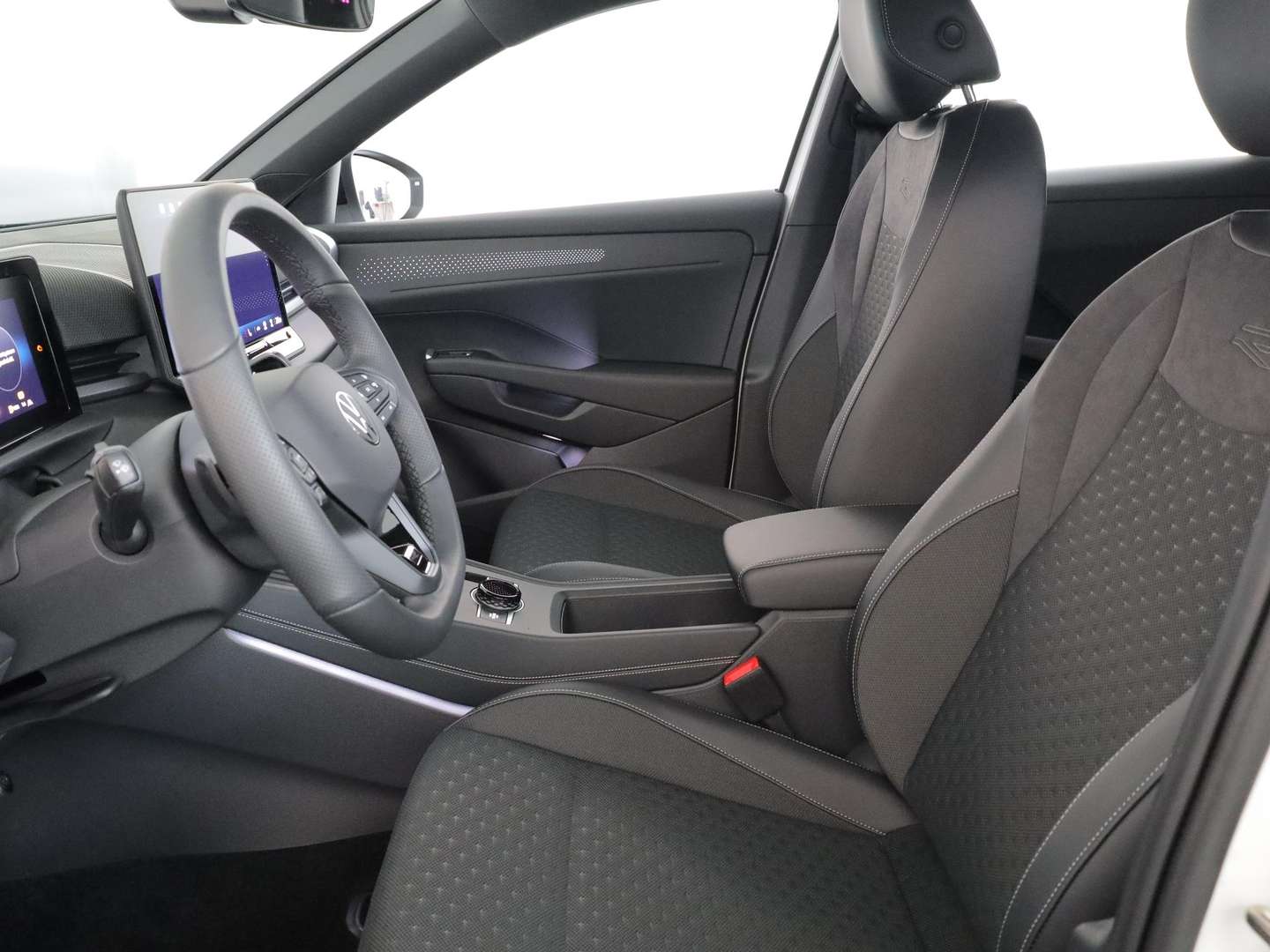 Volkswagen T-Roc R-Line - 2026 - Joinsteer - #6