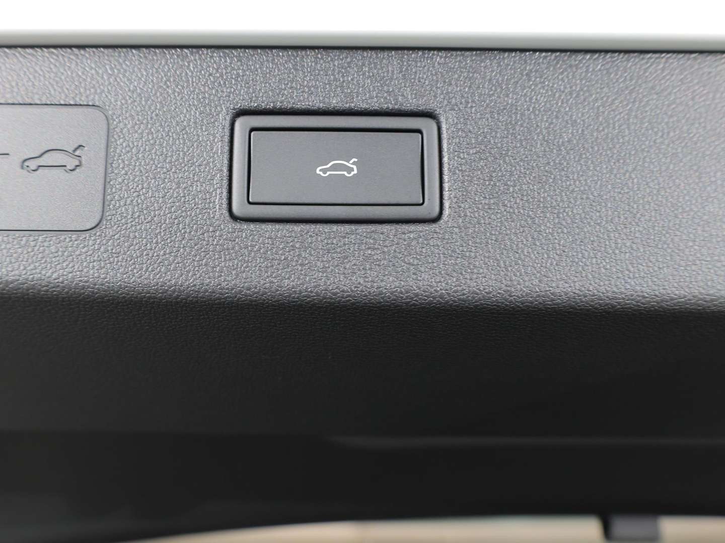 Volkswagen T-Roc R-Line - 2026 - Joinsteer - #20