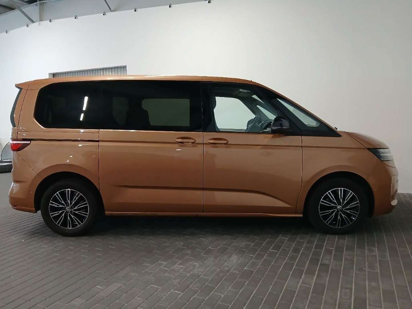 Volkswagen Multivan Life - 2024 - Joinsteer - #3