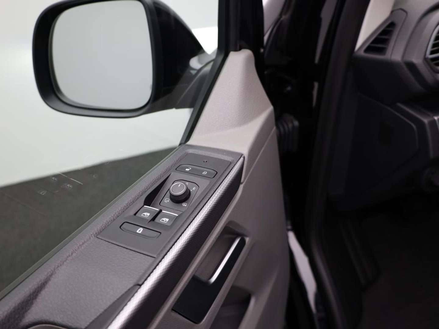 Volkswagen Transporter Highline TDI - 2023 - Joinsteer - #6