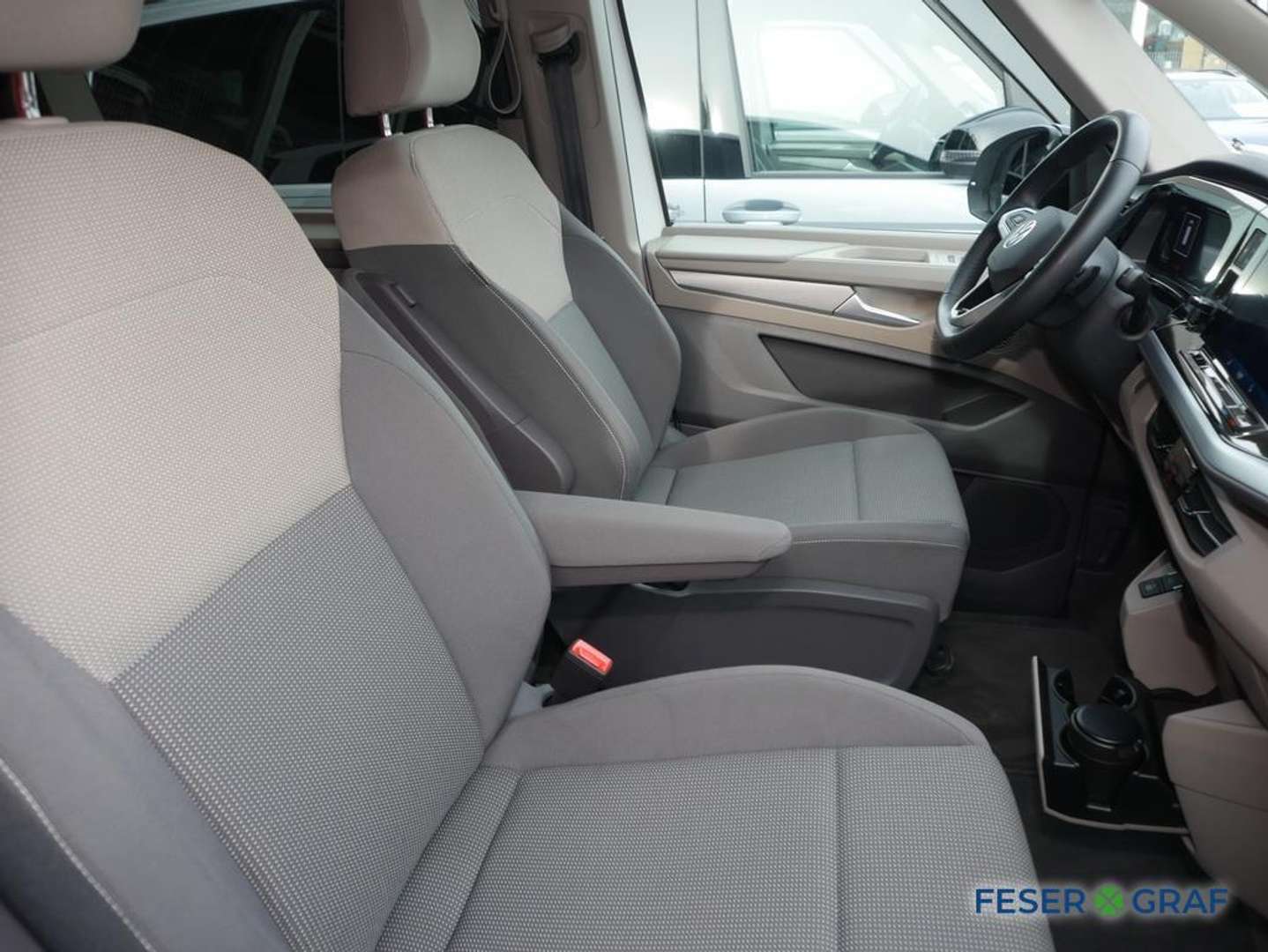 Volkswagen Multivan TDI Life - 2025 - Joinsteer - #4